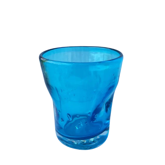 lyseblå drikkeglas