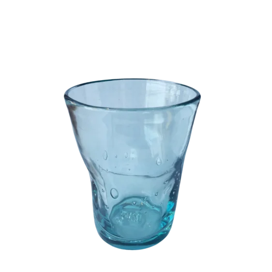 Helt lys blå farvet glas